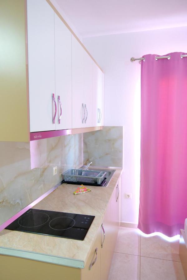 Vila Unique Aparthotel Ksamil Ngoại thất bức ảnh