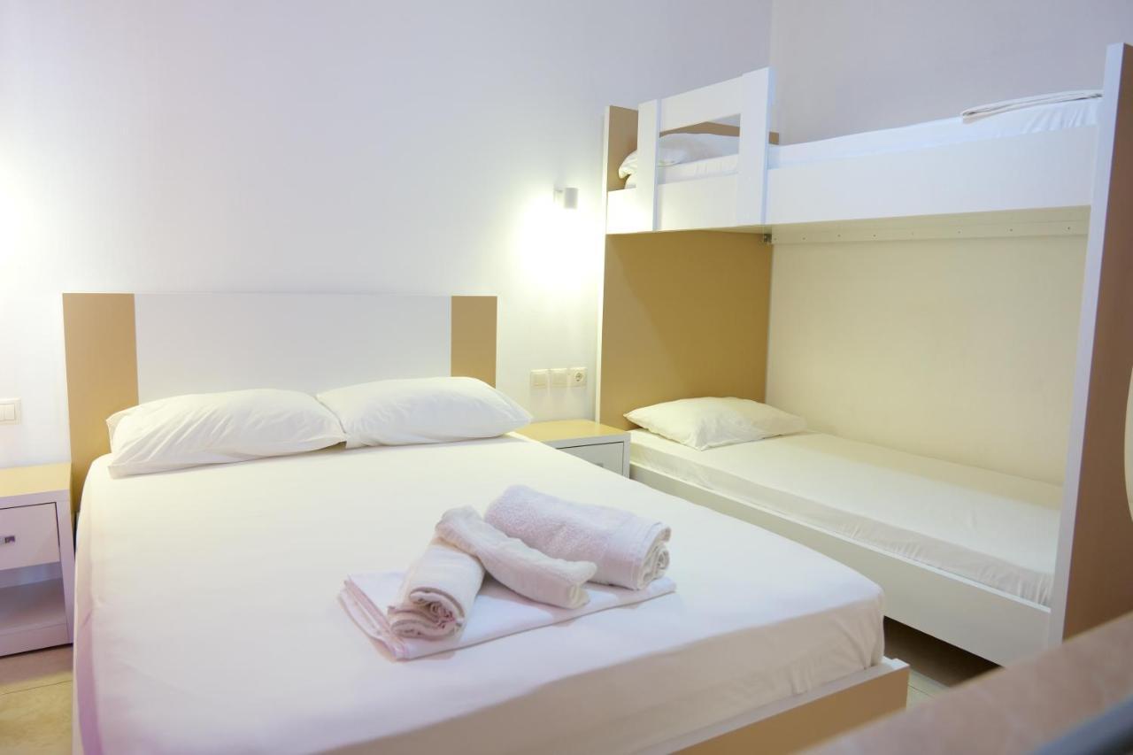 Vila Unique Aparthotel Ksamil Ngoại thất bức ảnh